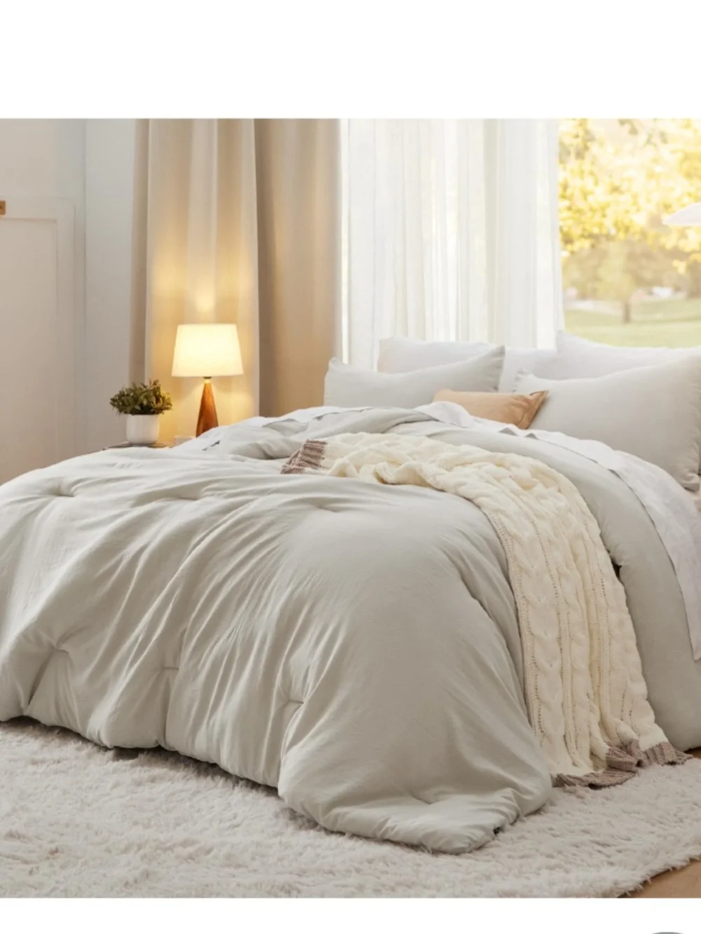 Bedsure Gentlesoft All Season Lightweight QUEEN Comforter Set - BEIGE